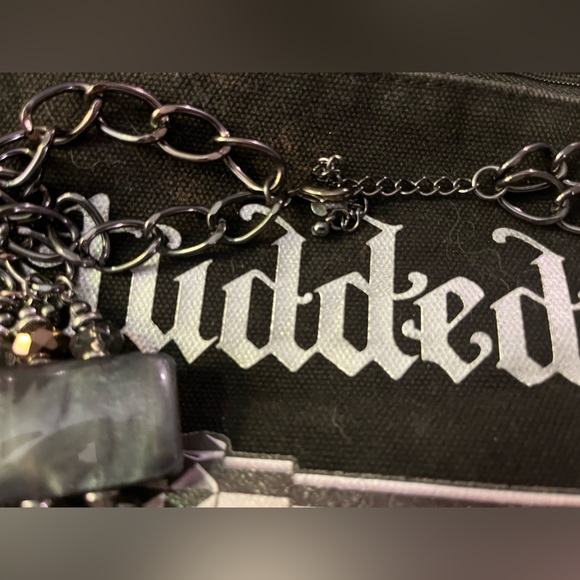 VINTAGE BLACK & SMOKY PEARL GOTHIC GUNPOWDER CHOKER, OS FITS MOST - Picture 3 of 4